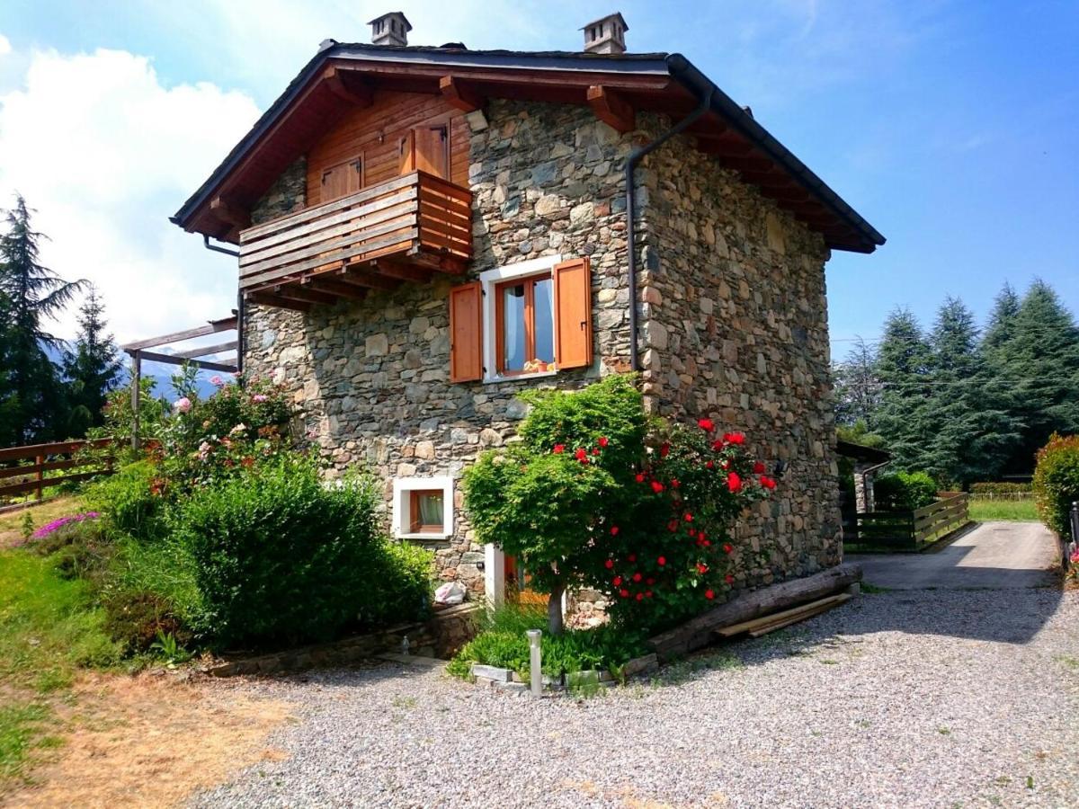 Casa Delle Rose Villa Teglio Exterior photo