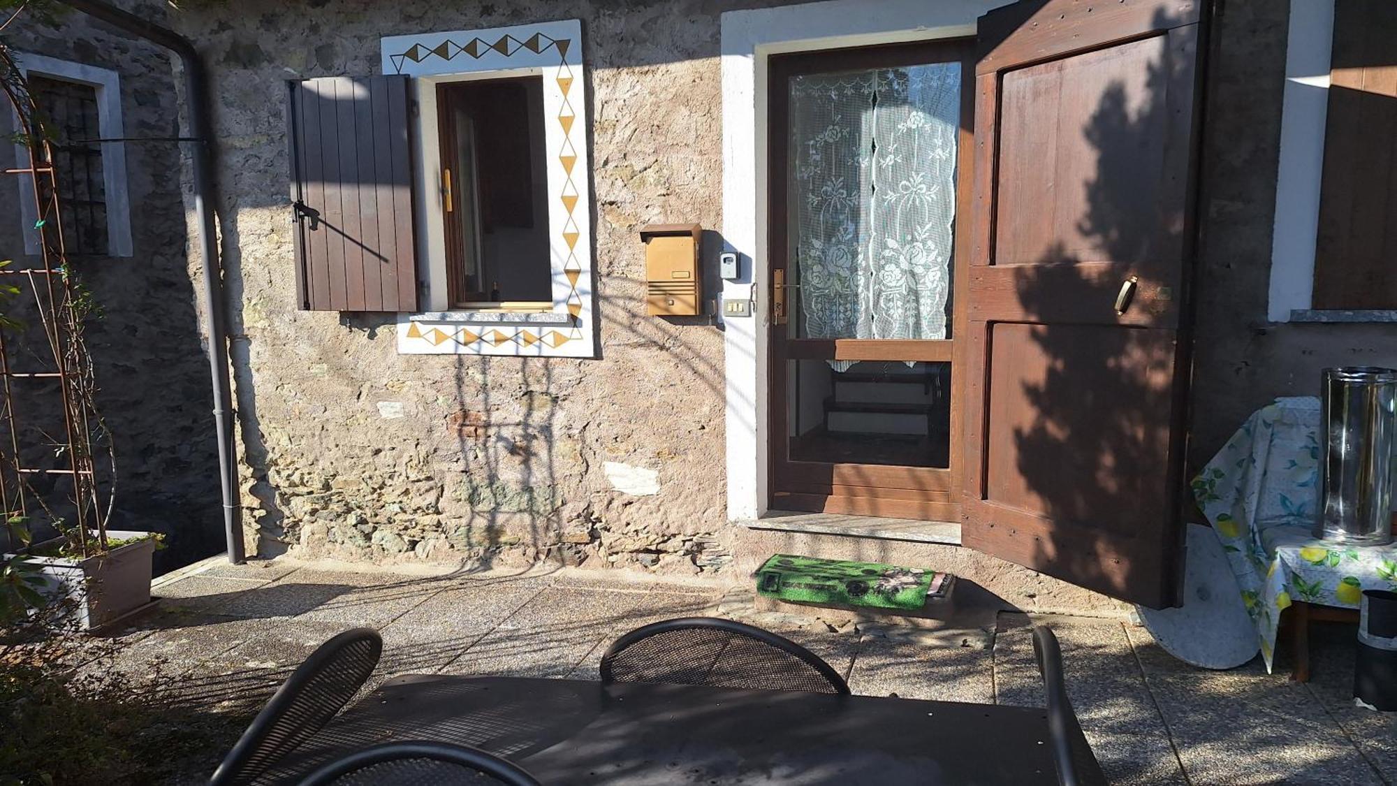 Casa Delle Rose Villa Teglio Exterior photo