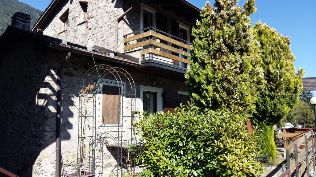 Casa Delle Rose Villa Teglio Exterior photo